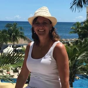 Meet your Posher, Cindy